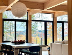 La Kabina with Mt Tremblant view